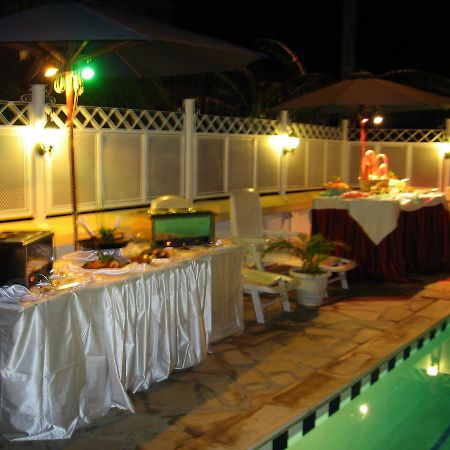 Rayan Tourist Villa Flic en Flac Exterior photo
